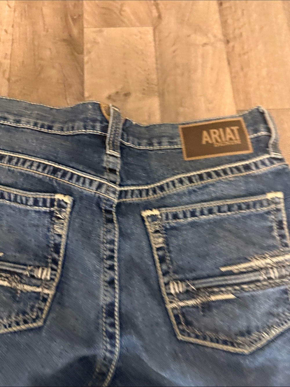 Ariat Men's Relaxed Bootcut Denim Jeans in Dark Blue Wash - Picture 13 of 16